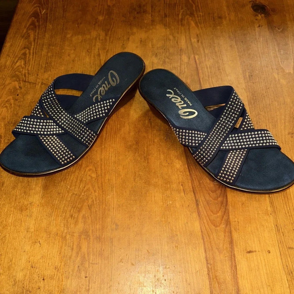 Onex Made in Italy Prelude Women's Wedge Sandal Shoes Navy With Rhinestones 8.5